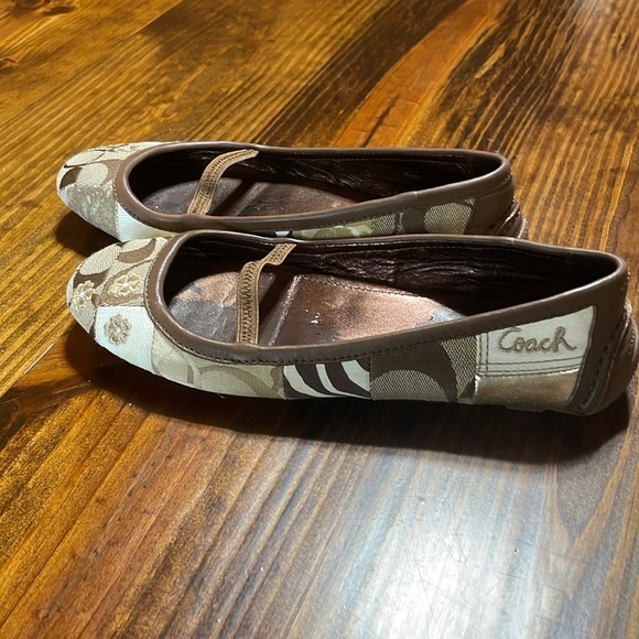 Coach Logo Mary Jane Flats - Picture 4 of 4